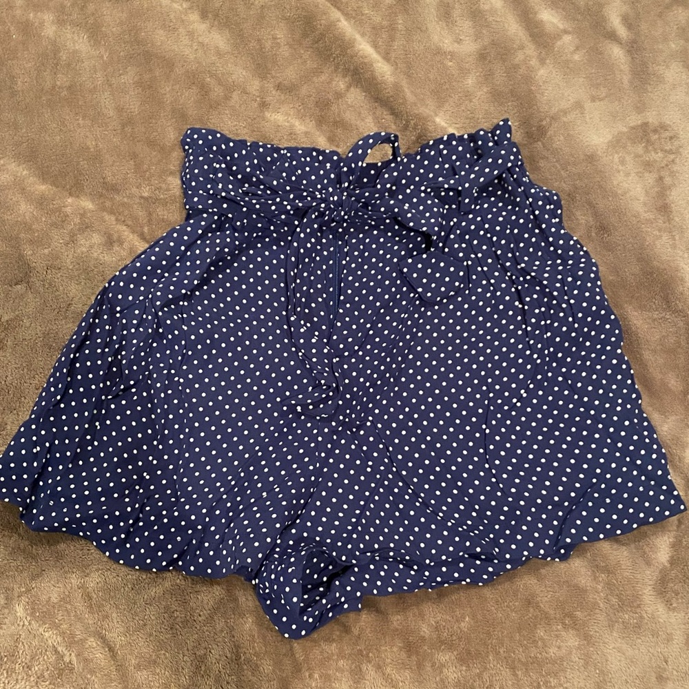 Blue and white polka high waisted short